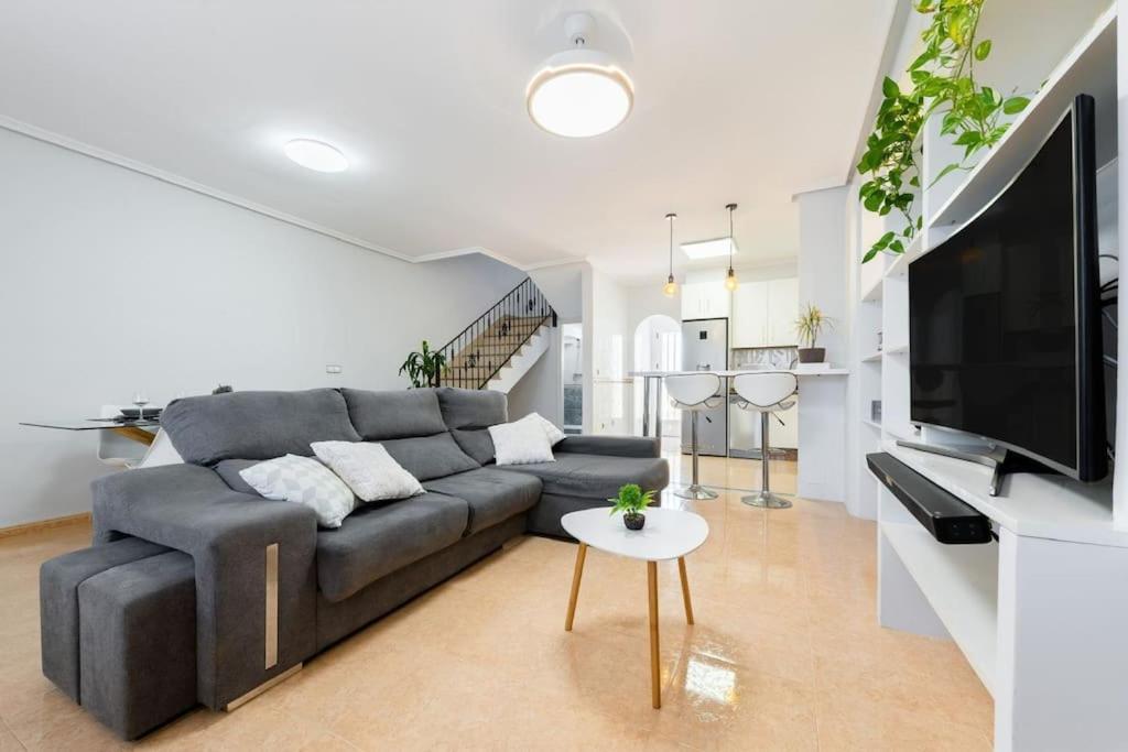 Casa En Ciudad Quesadaヴィラ エクステリア 写真